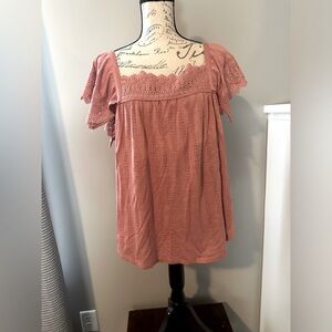Maurice’s dusty rose flowy top